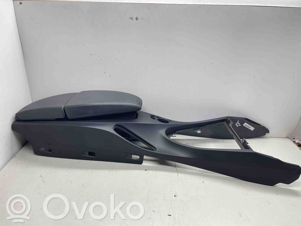 Armrest   7076011,10771311