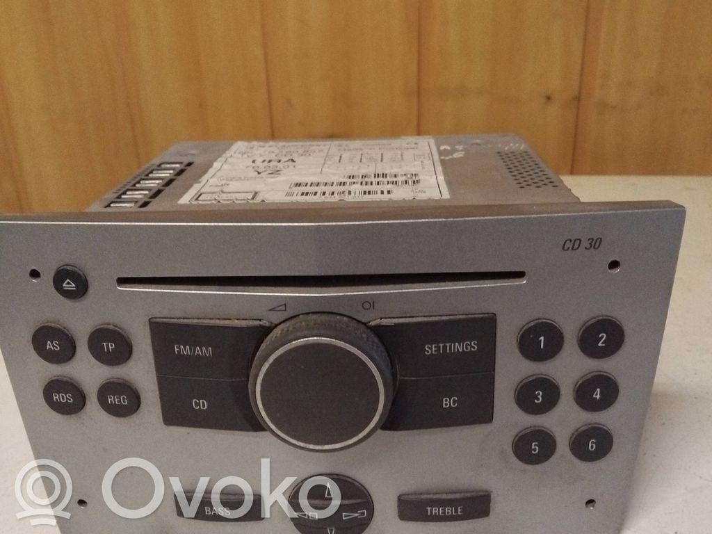 Opel Astra H Radio/CD/DVD/GPS head unit 