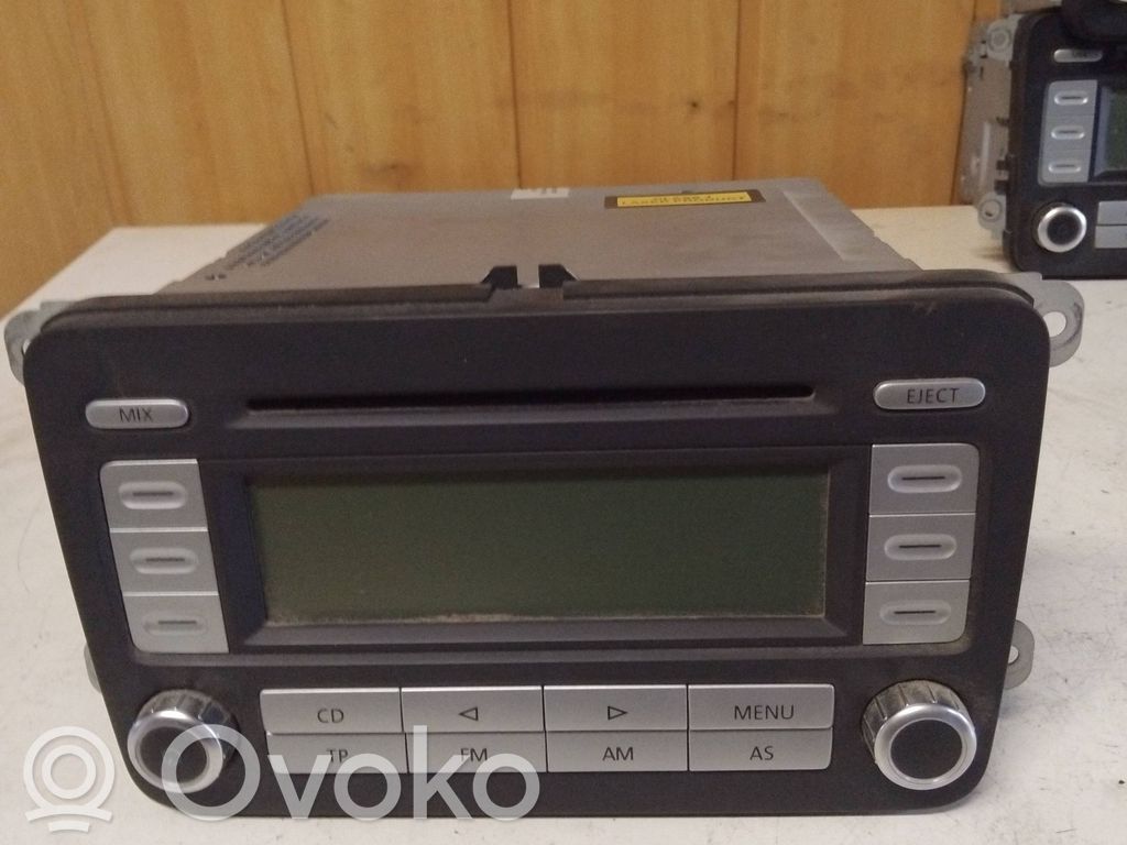 Volkswagen PASSAT B6 Unidad delantera de radio/CD/DVD/GPS 