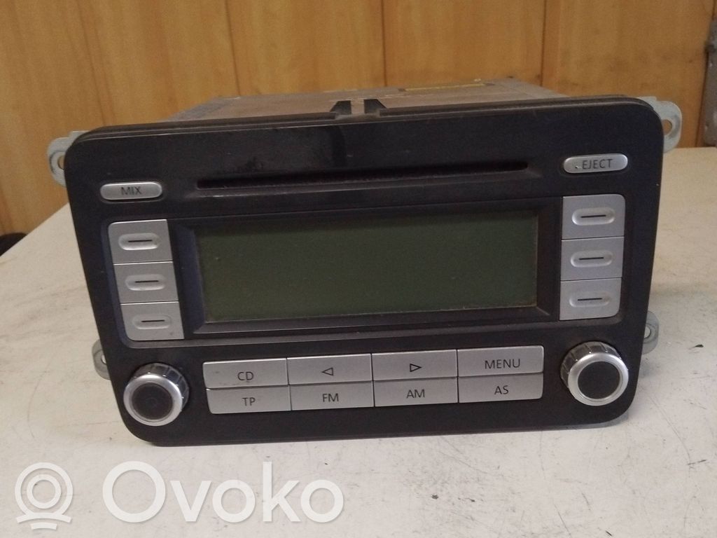 Volkswagen PASSAT B6 Unidad delantera de radio/CD/DVD/GPS 