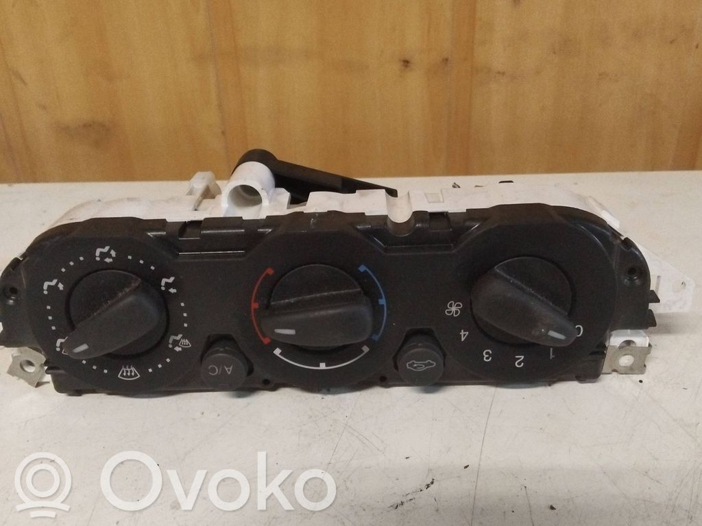 Ford Kuga I Climate control unit 