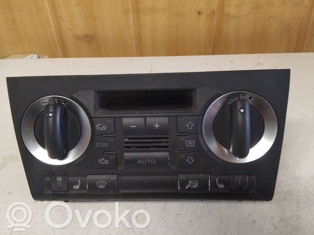 Audi A3 S3 8P Climate control unit 