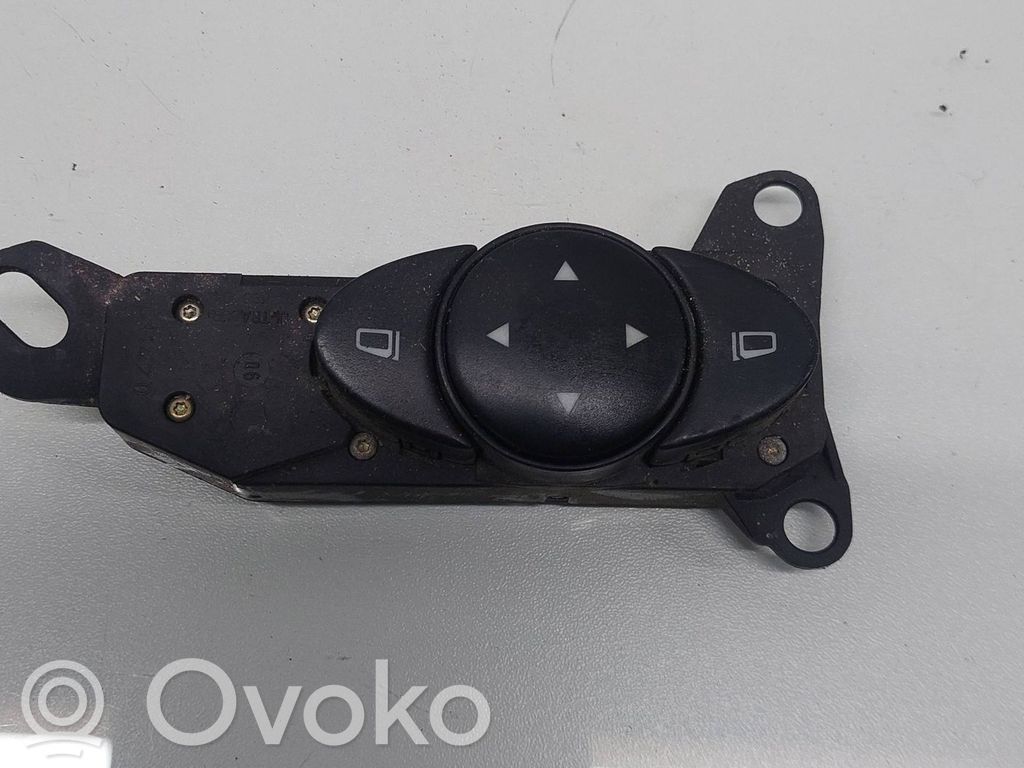 Mercedes-Benz E W211 Wing mirror switch 