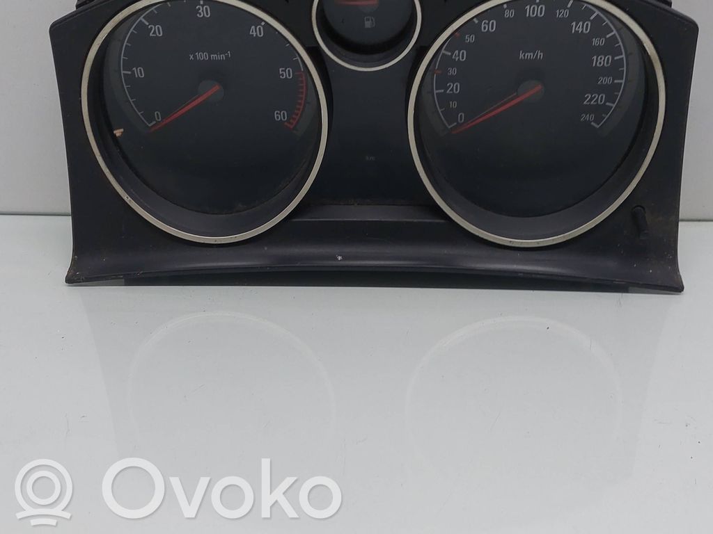 Opel Astra H Speedometer (instrument cluster) 