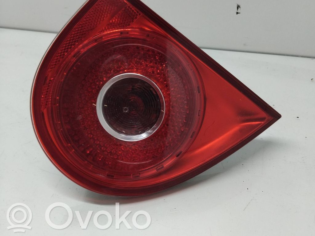 Volkswagen Golf V Tailgate rear/tail lights 