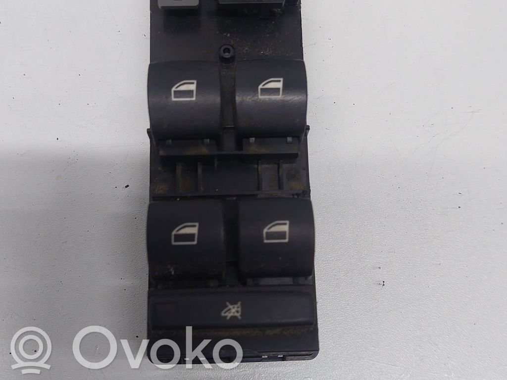 BMW 5 E60 E61 Elektrisko logu slēdzis 
