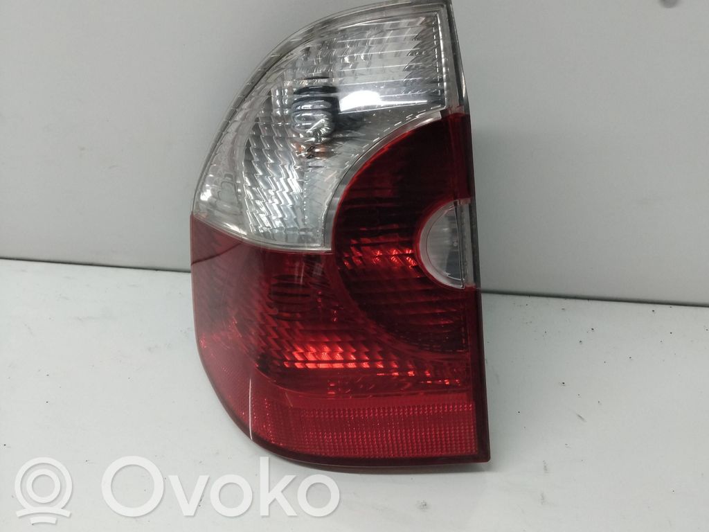 BMW X3 E83 Galinis žibintas kėbule 