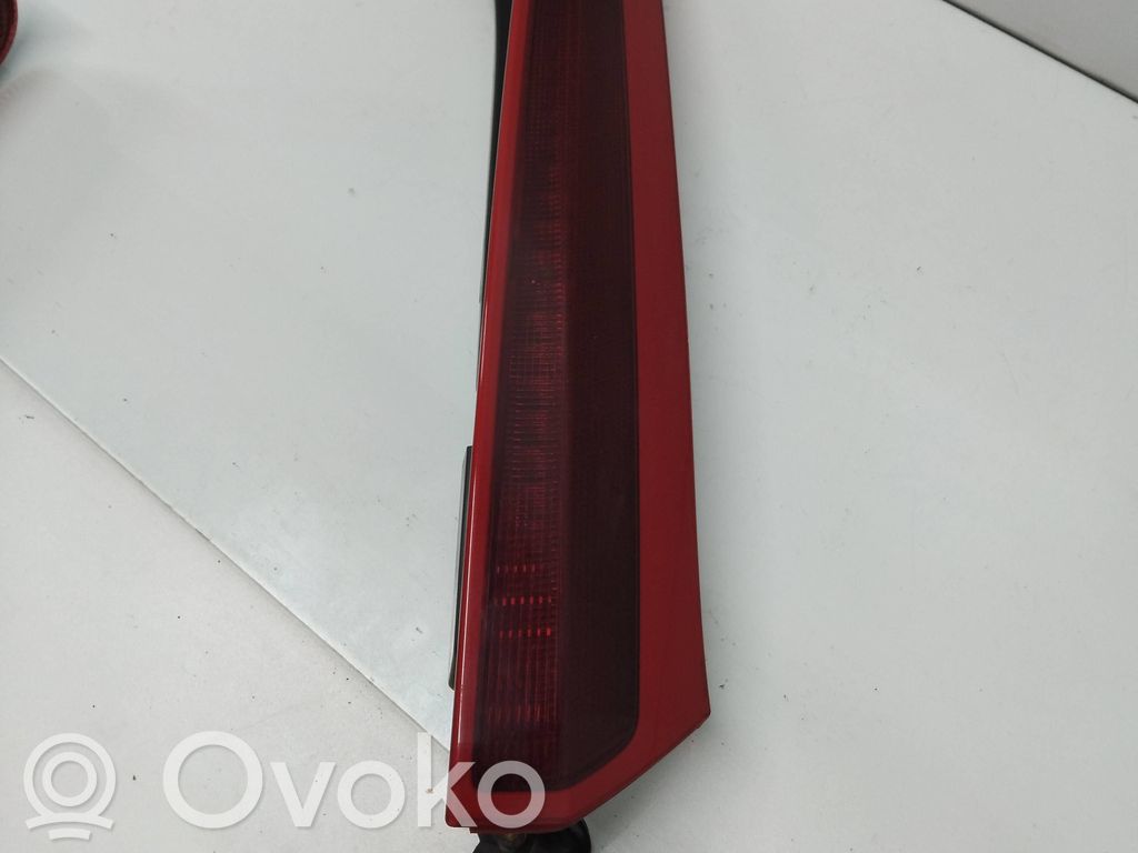 Volvo XC90 Aizmugurējais lukturis virsbūvē 