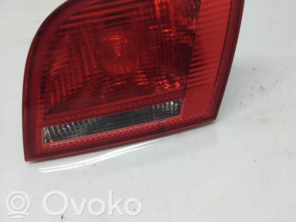 Audi A3 S3 8P Lampy tylnej klapy bagażnika 