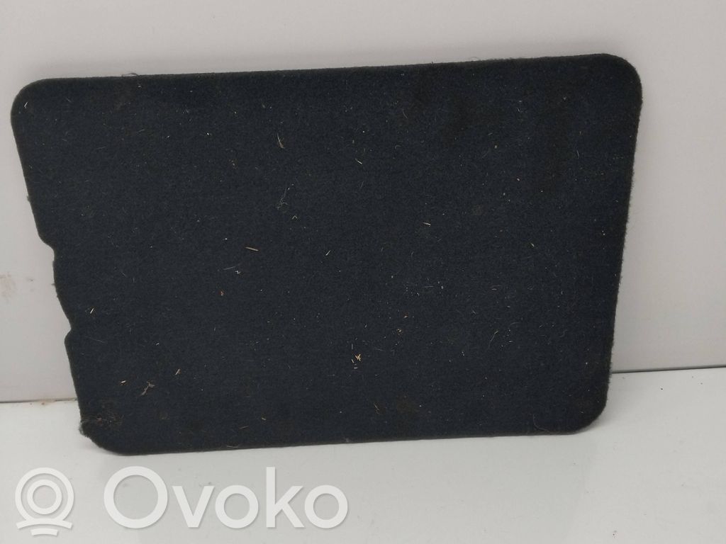 Inne części wnętrza samochodu   AM51R13W052