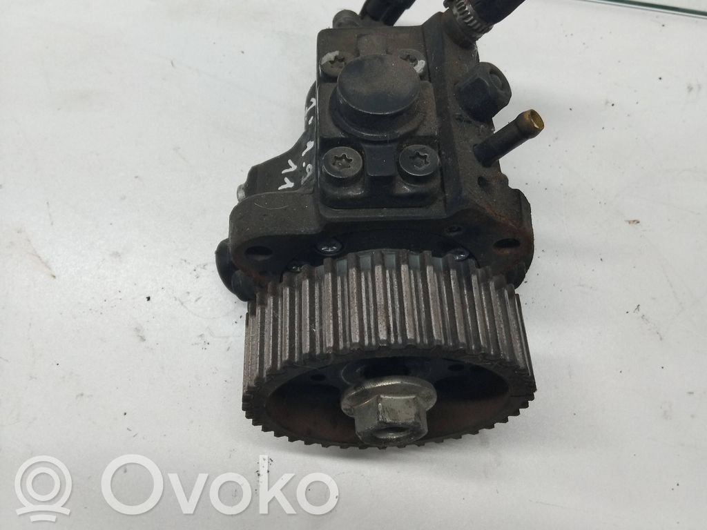 Opel Zafira B Degvielas sūknis 