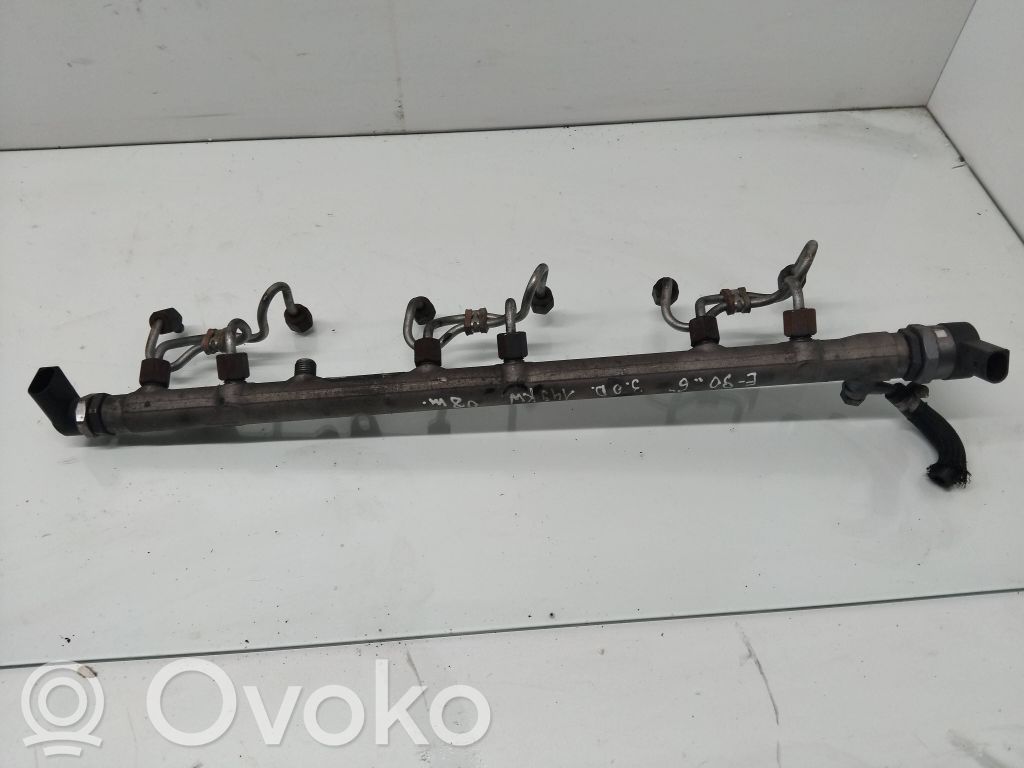 BMW 3 E90 E91 Rampă alimentare injectoare 