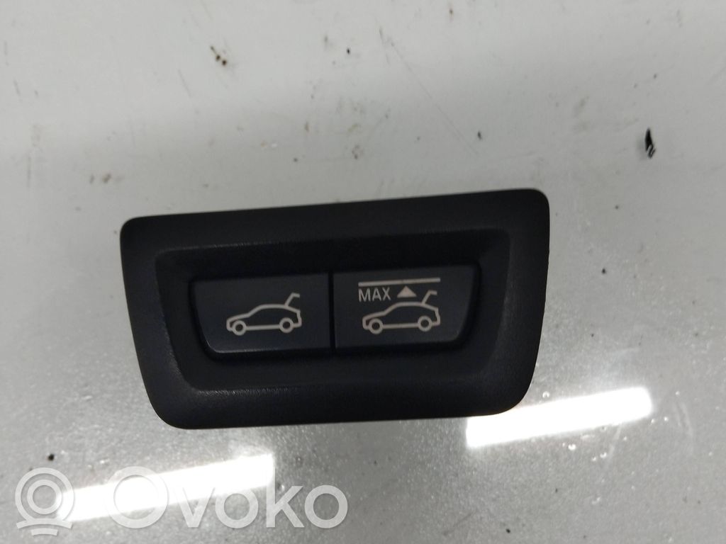 BMW 5 GT F07 Tailgate opening switch 