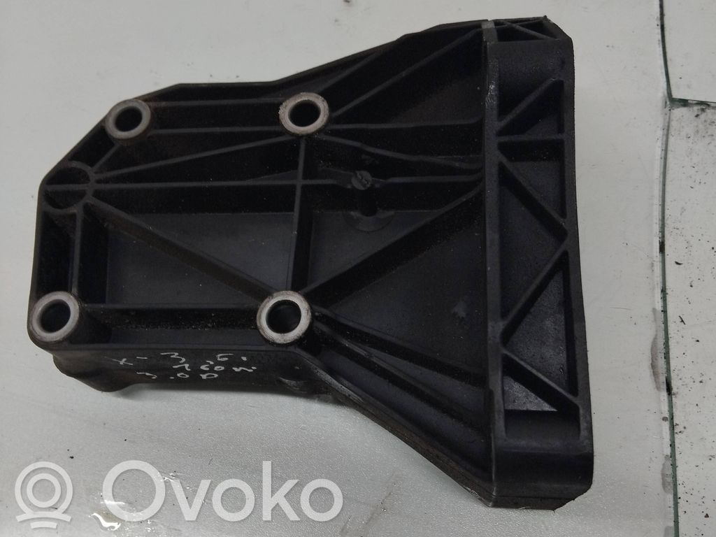 BMW X3 E83 A/C compressor mount bracket 