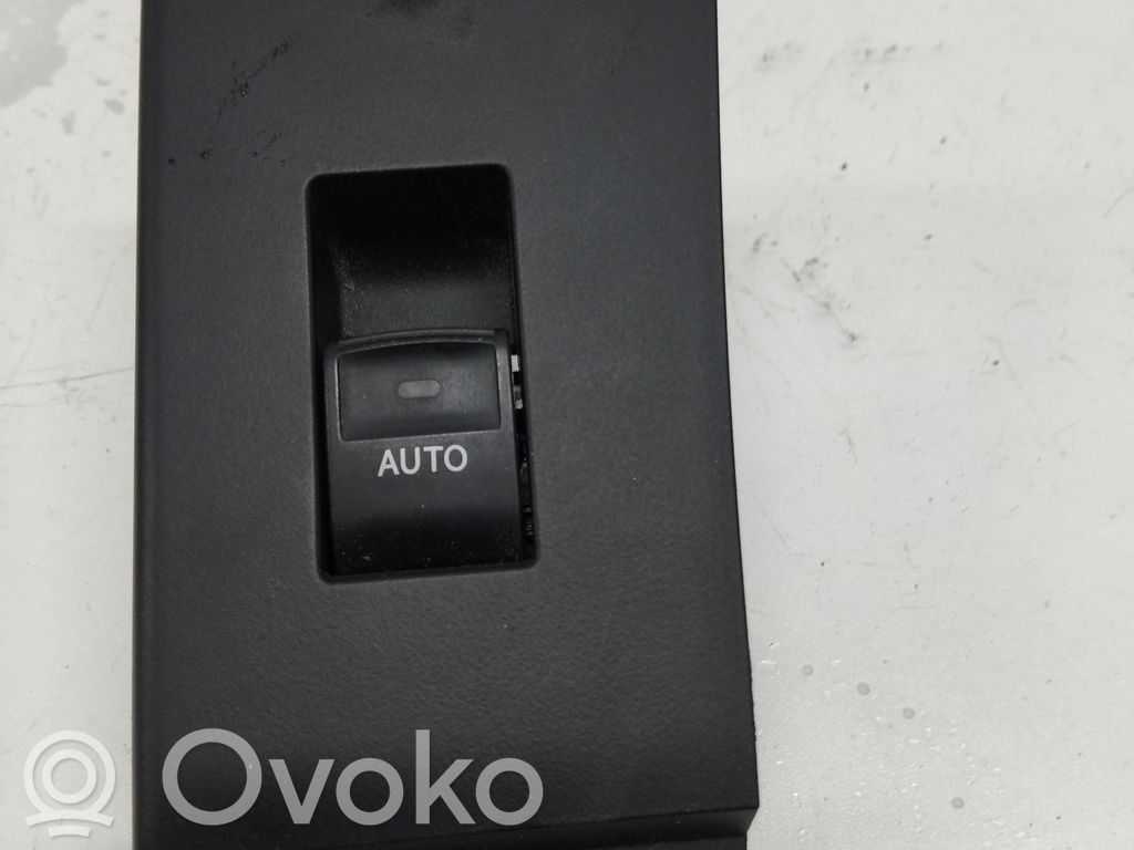 Toyota Auris E180 Electric window control switch 