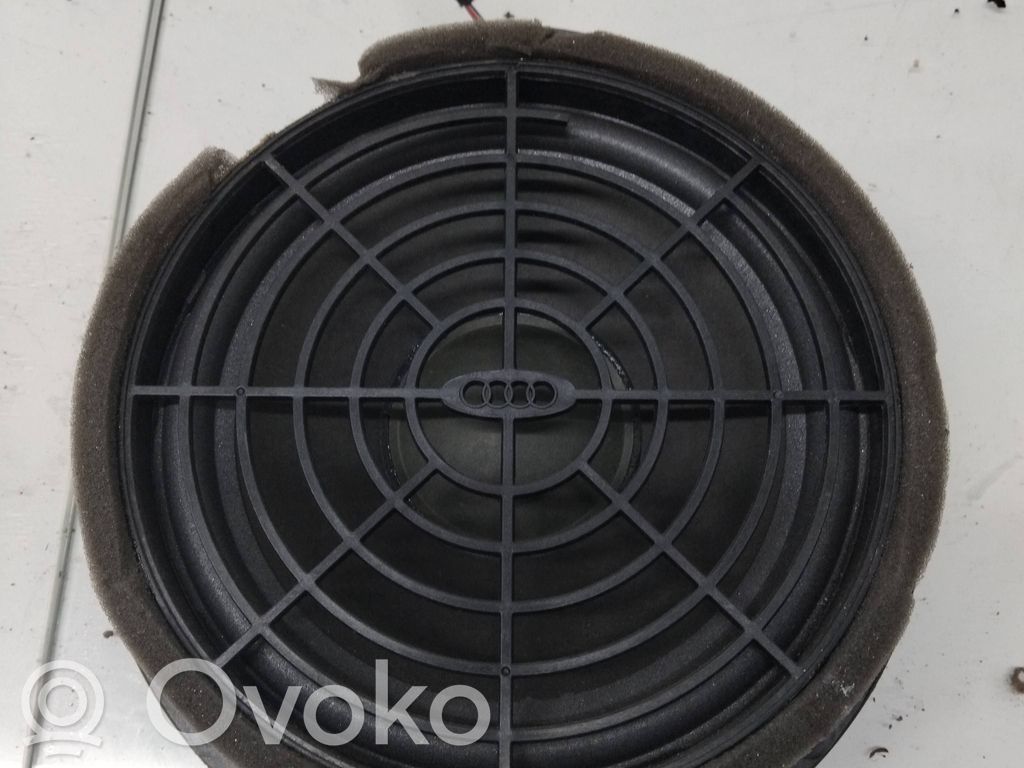 Audi A4 S4 B8 8K Altavoz de la puerta delantera 