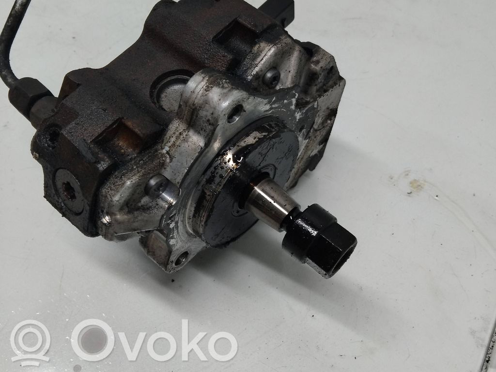 BMW X5 E70 Fuel injection high pressure pump 