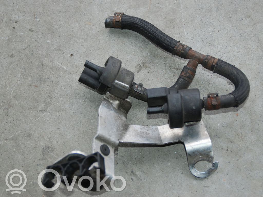 Audi A8 S8 D3 4E Válvula de vacío 