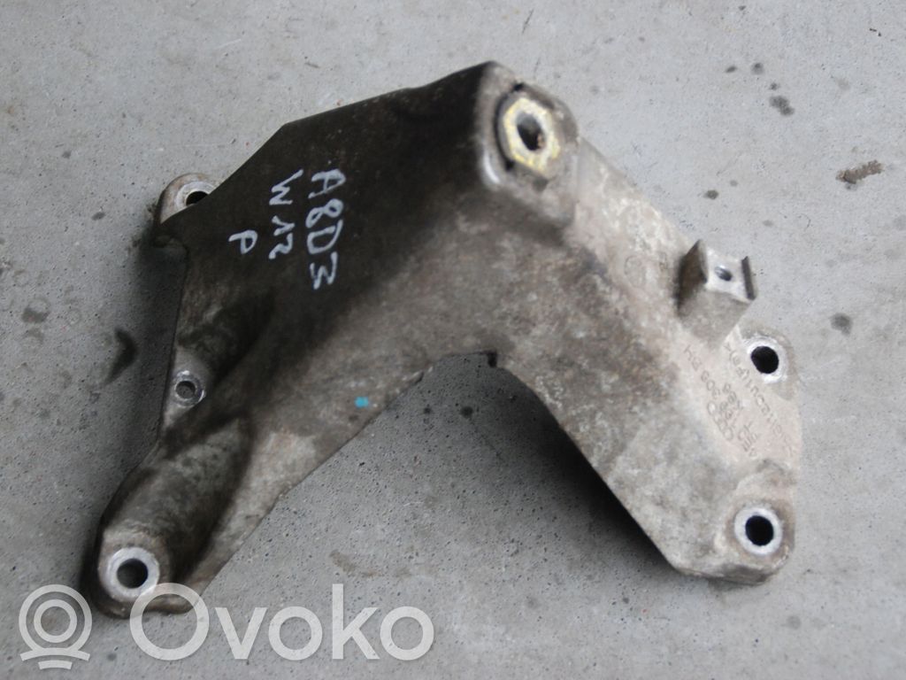 Audi A8 S8 D3 4E Engine mounting bracket 