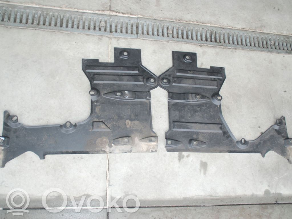 Audi A8 S8 D3 4E Placa protectora del centro/medio 