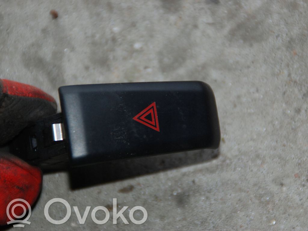 Ford Mondeo MK V Hazard light switch 