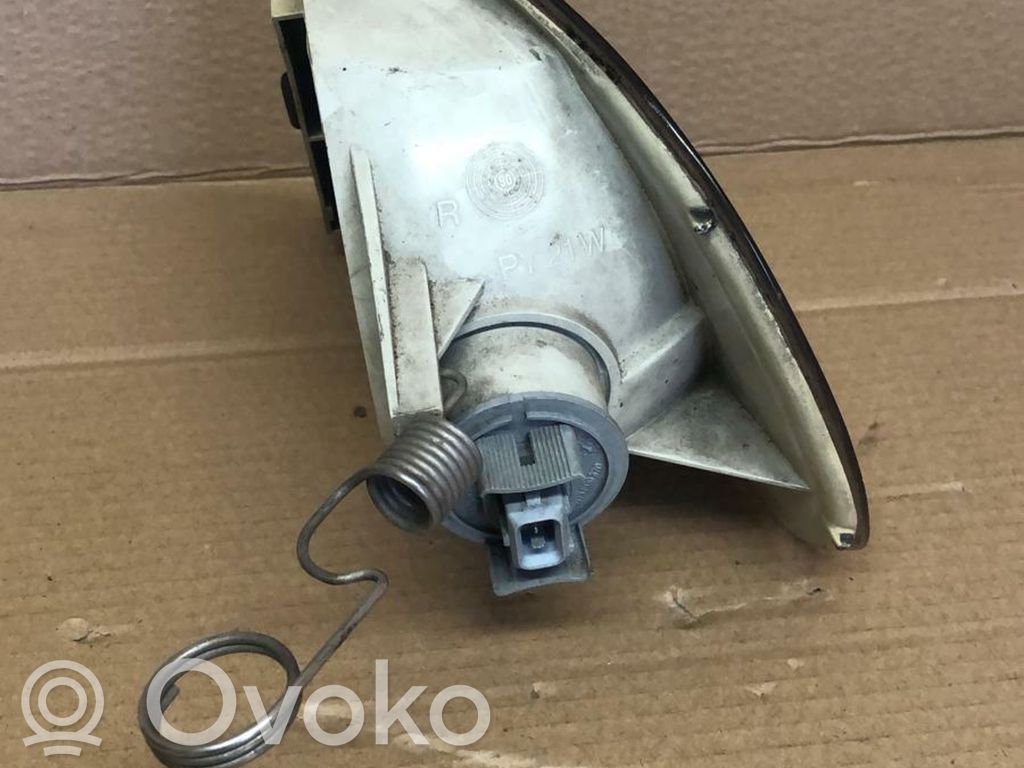 Front indicator light   9GG13368AB