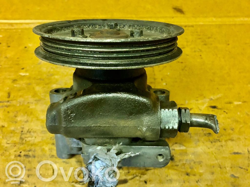 Land Rover Freelander Ohjaustehostimen pumppu 