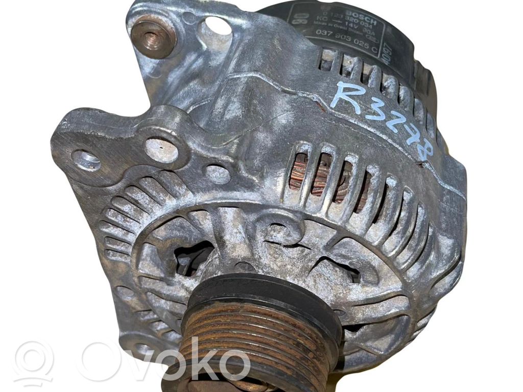 Volkswagen Golf IV Alternador 
