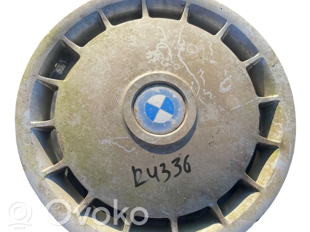 BMW 3 E30 R14-pölykapseli 