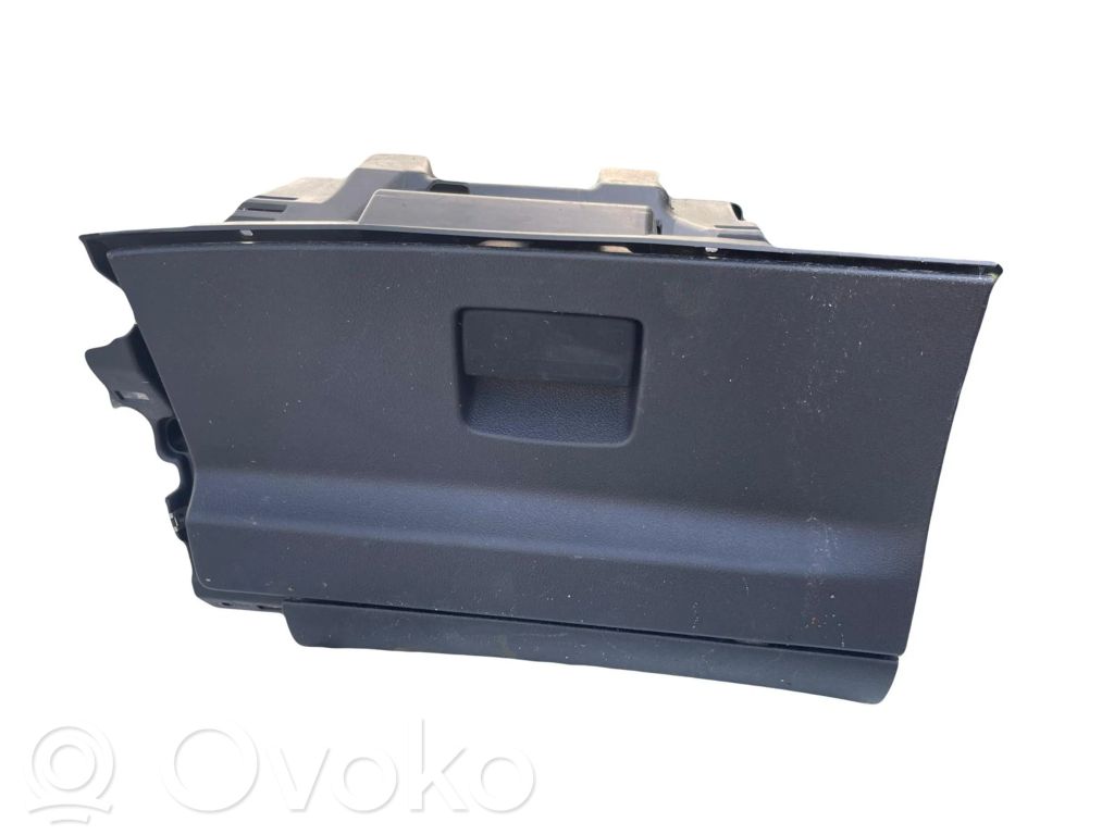 Guantera   6M21U06010AG