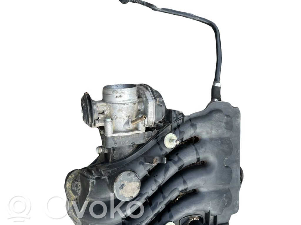 Volkswagen Golf IV Colector de admisión 