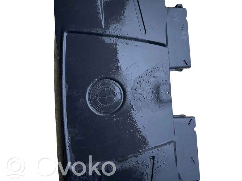 BMW 3 E90 E91 Air intake duct part 