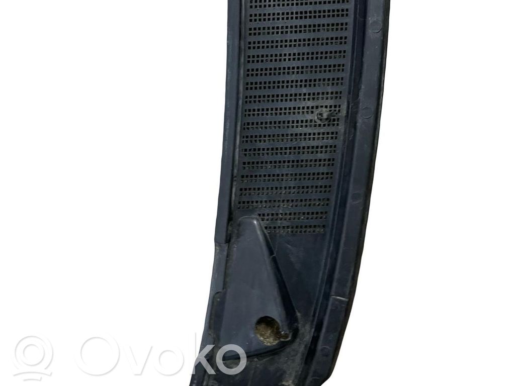Opel Kadett E Wiper trim 