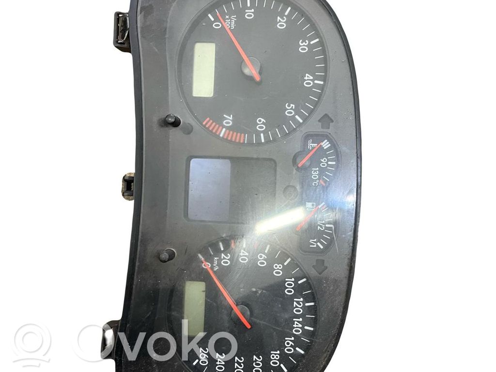 Volkswagen Bora Nopeusmittari (mittaristo) 