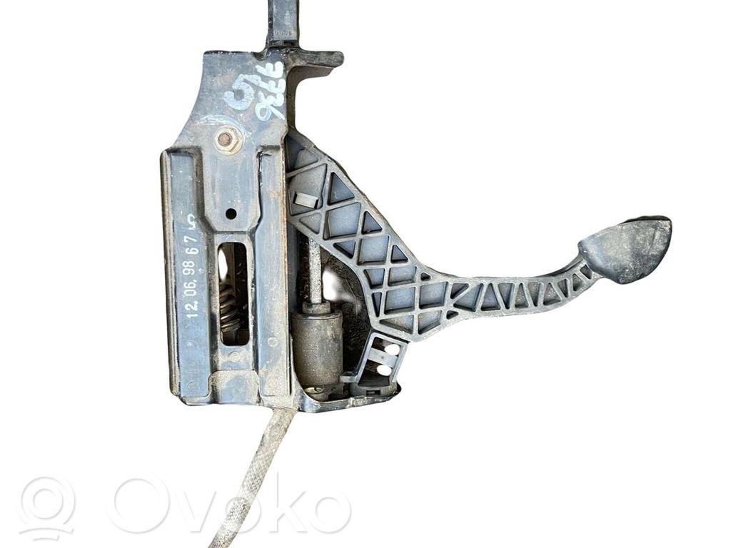 Volkswagen Golf IV Pedal de embrague 