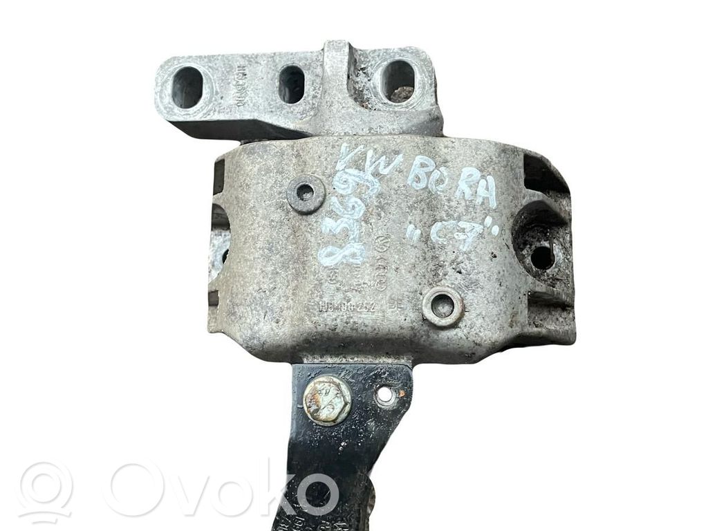 Volkswagen Golf IV Engine mount bracket 