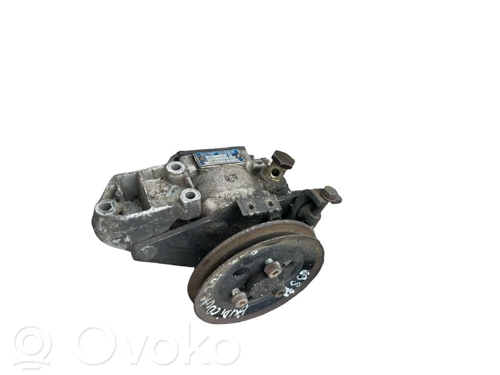 Audi Coupe Ohjaustehostimen pumppu 