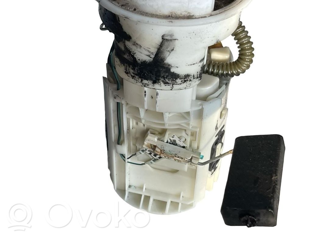 Volkswagen Golf IV Bomba interna de combustible 