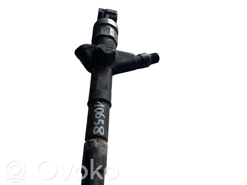 Nissan Primera Injector combustibil 
