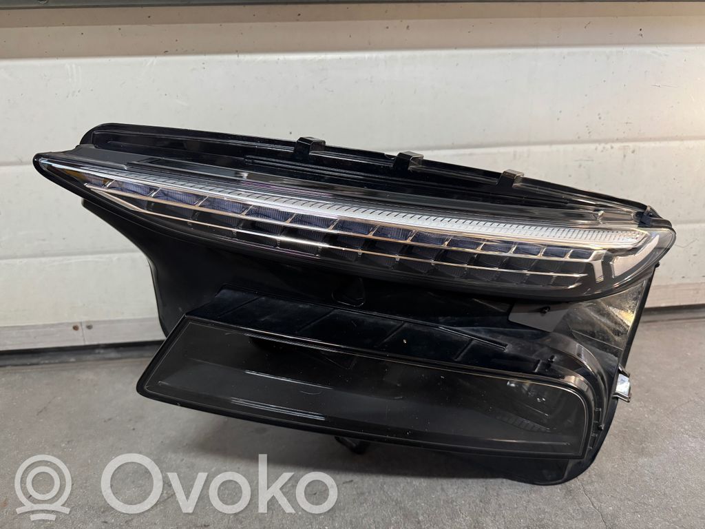 Audi A6 etron 85E Scheinwerfer 