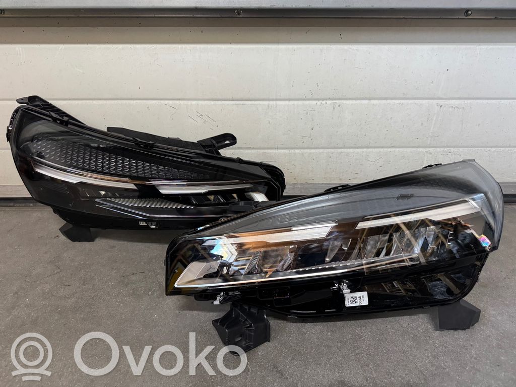 Renault Clio V Set faruri 