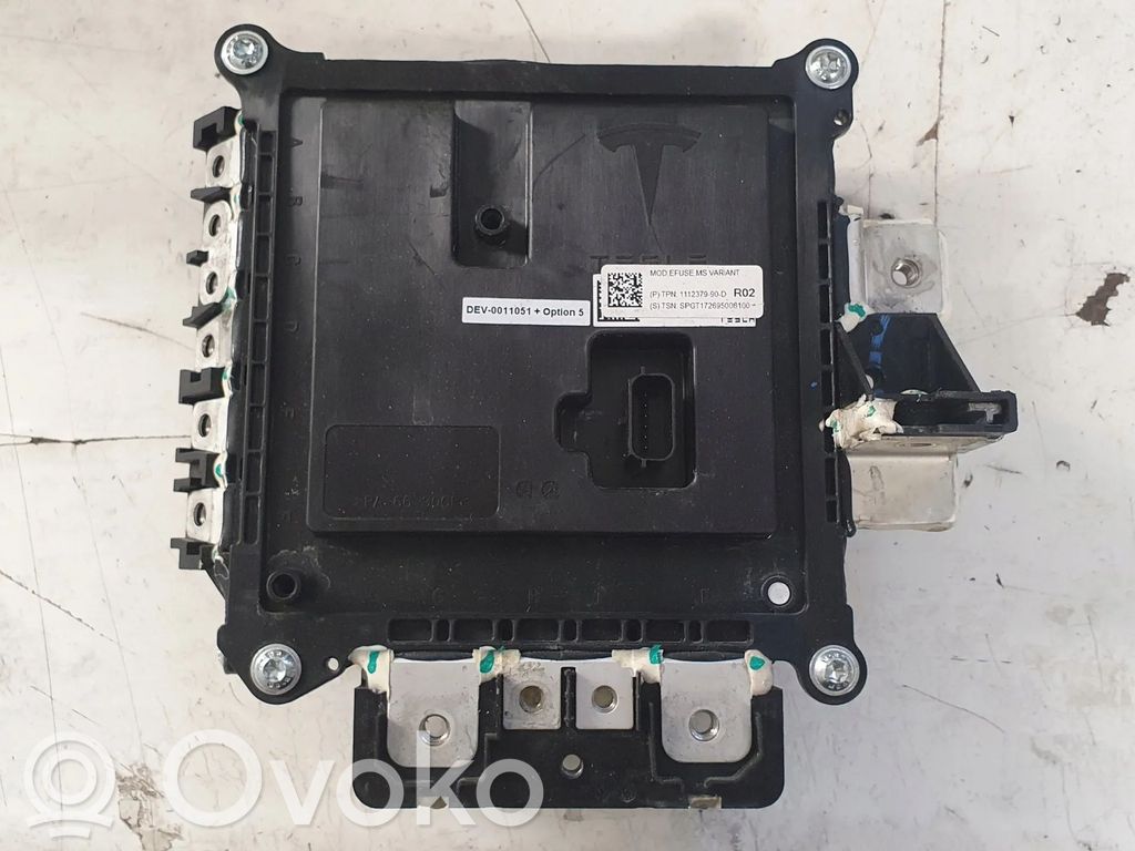 Tesla Model S Distronic sensor radar 