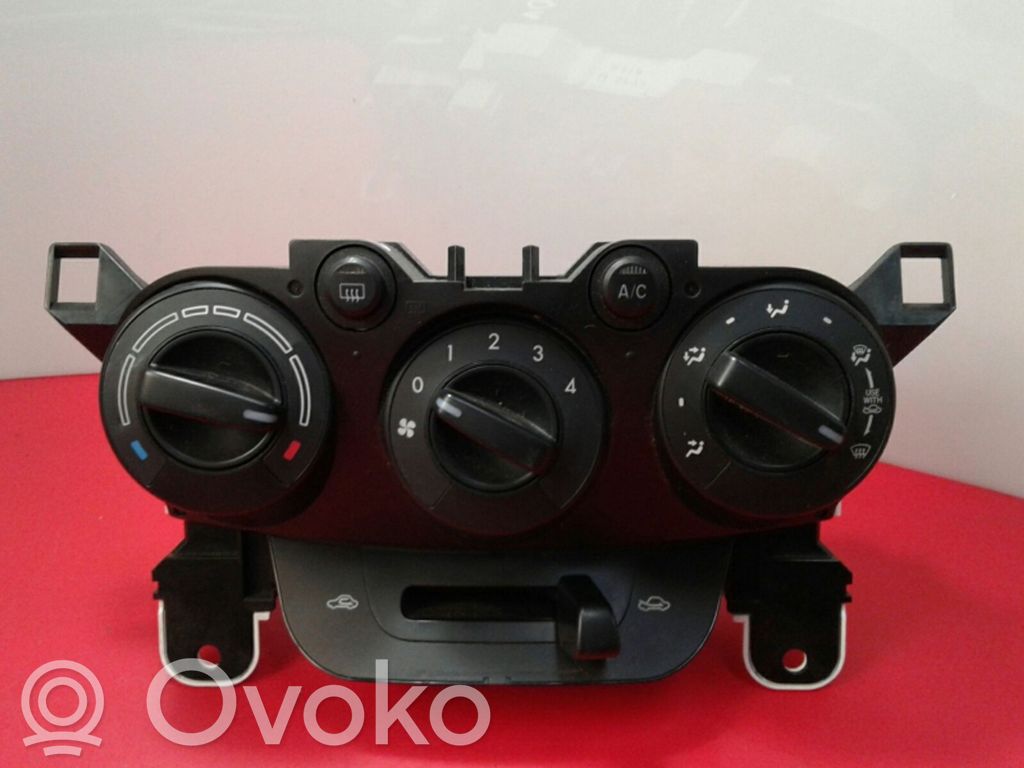 Mazda 2 Gaisa kondicioniera / klimata kontroles / salona apsildes vadības bloks (salonā) 