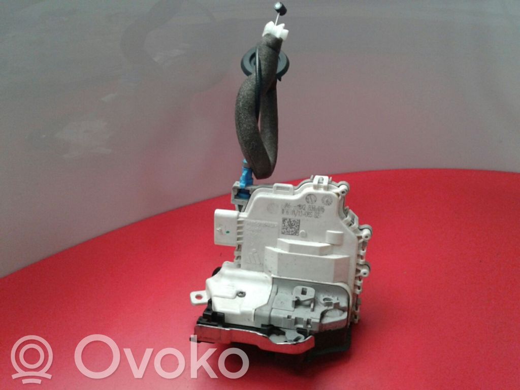 Audi A3 S3 8V Front door lock 