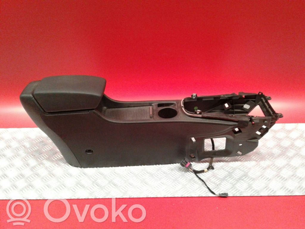 Opel Astra J Center console 