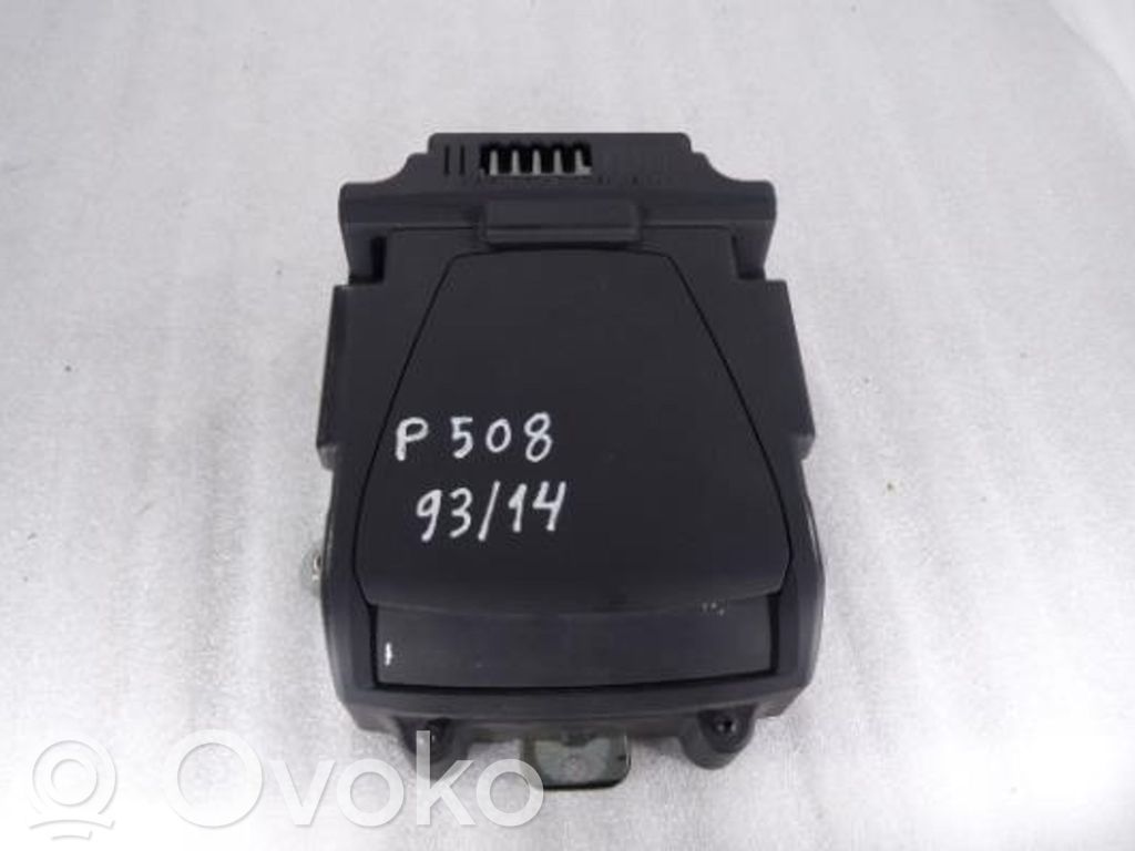 Screen/display/small screen   966535648001,19253445,966535648001,NS2001660,WO2007057608