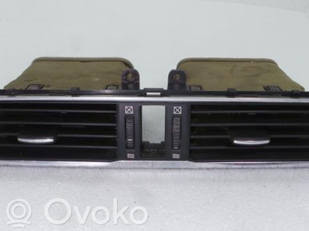 Mazda 3 II Dash center air vent grill 