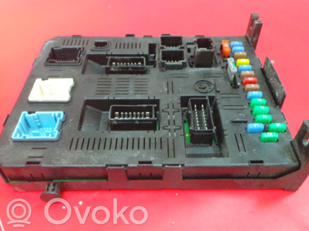 SAM valdymo blokas   056,704