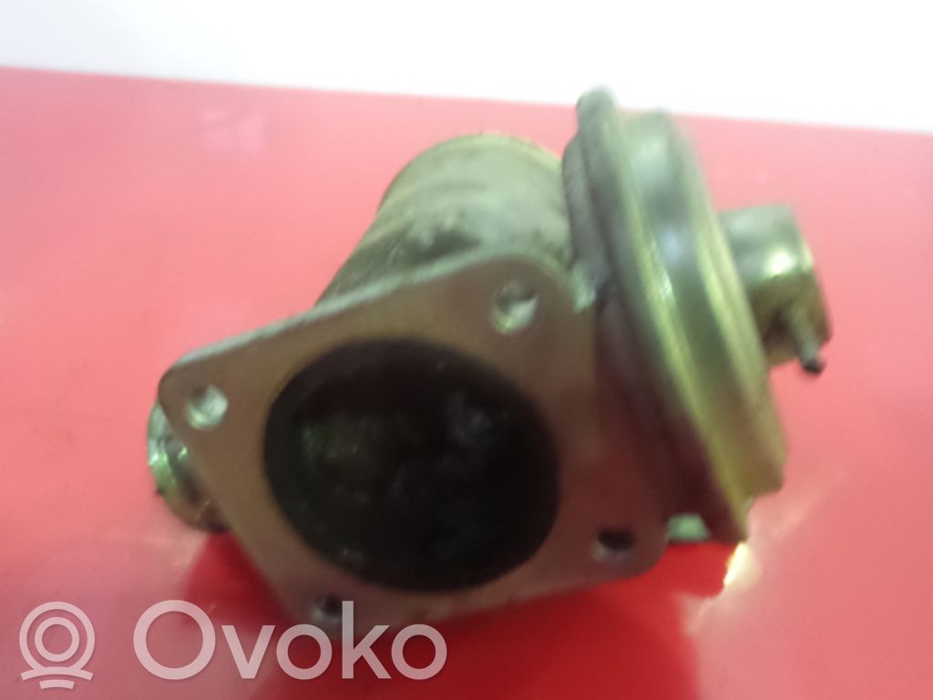 BMW 3 E90 E91 Клапан EGR 