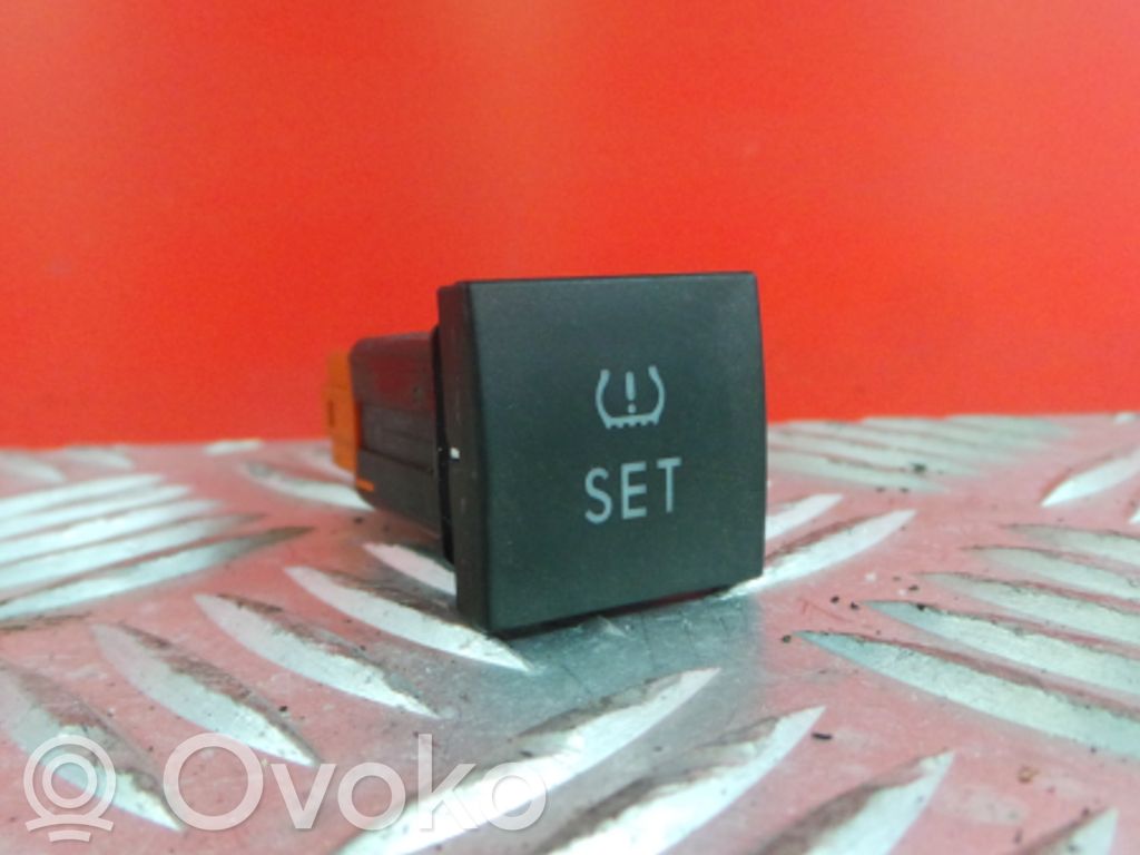 Multifunctional control switch/knob   1K0927121B